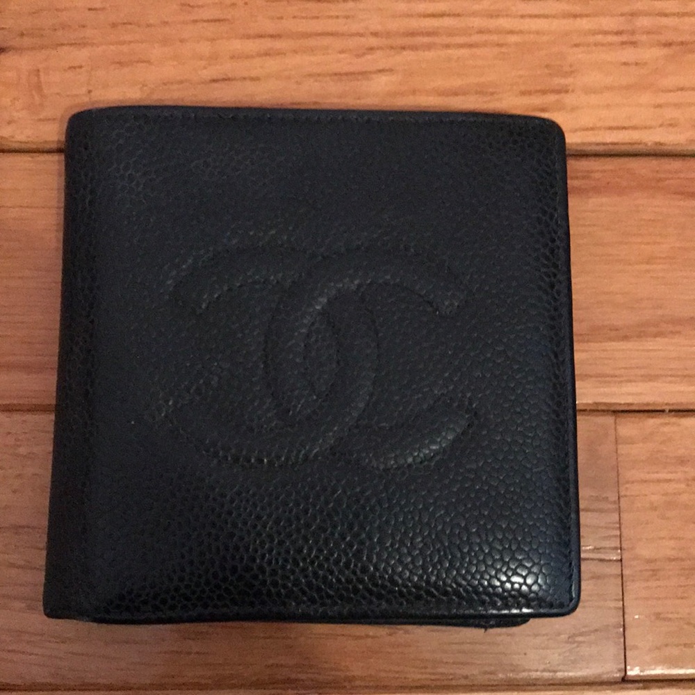 Chanel Bifold Caviar Leather Wallet